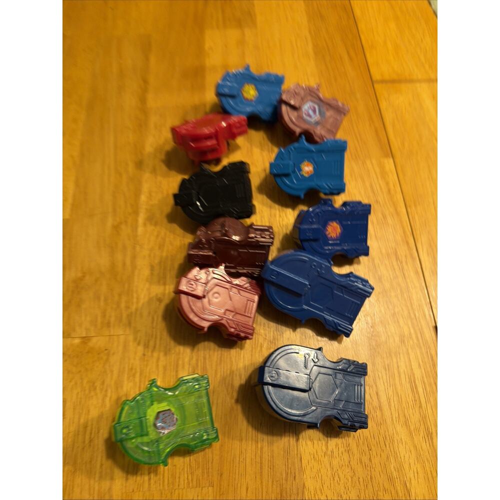 Beyblade Lot Of 37 With Launchers Rip Cords Takara Tomy Hasbro Vintage Y2K - Picture 10 of 10